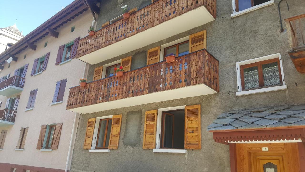 Chambre A Louer A La Nuitee Lanslebourg-Mont-Cenis Kültér fotó